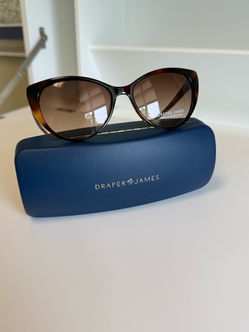 Draper James Women's Sunglasses - Brown Tortoiseshell Cat-Eye Frame, NEW